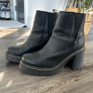 Like new Dr. Martens “Spence” boot. Size 9, black leather. Worn once.